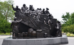 Irish Famine Memorial Rogers 2014-13 Edit.jpg Irish Famine Memorial Rogers 2014-13 Edit.jpg