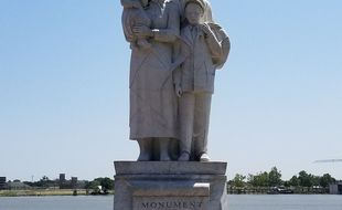 Monument to the Immigrant