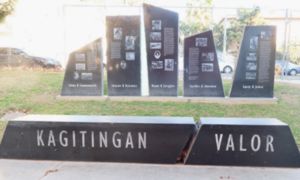Sampaiii. "Filipino American WWII Veterans Memorial (Back)." Wikimedia Commons, 27 Feb. 2018, https://commons.wikimedia.org/wiki/File:Filipino_American_WWII_Veterans_Memorial_(Back).png