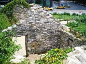 Irish Hunger Memorial (Wikipedia.com) Irish Hunger Memorial (Wikipedia.com)
