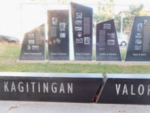 Sampaiii. "Filipino American WWII Veterans Memorial (Back)." Wikimedia Commons, 27 Feb. 2018, https://commons.wikimedia.org/wiki/File:Filipino_American_WWII_Veterans_Memorial_(Back).png